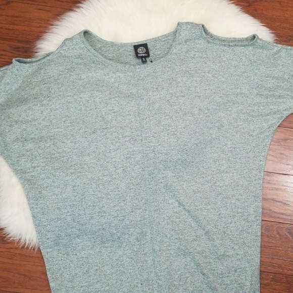 Bobeau Cold Shoulder Dolman Dress - Picture 7 of 8